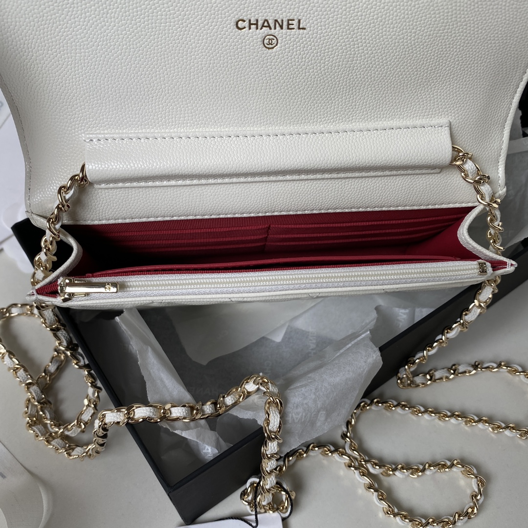 Caviar Leather Wallet On Chain Shoulder Bag AP3180 White